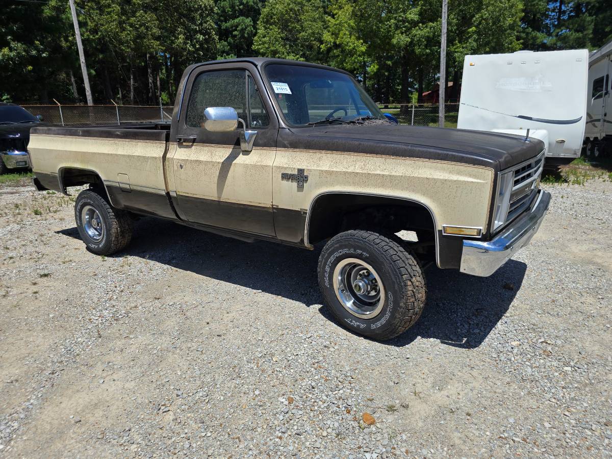 Chevrolet-v10-1987-3