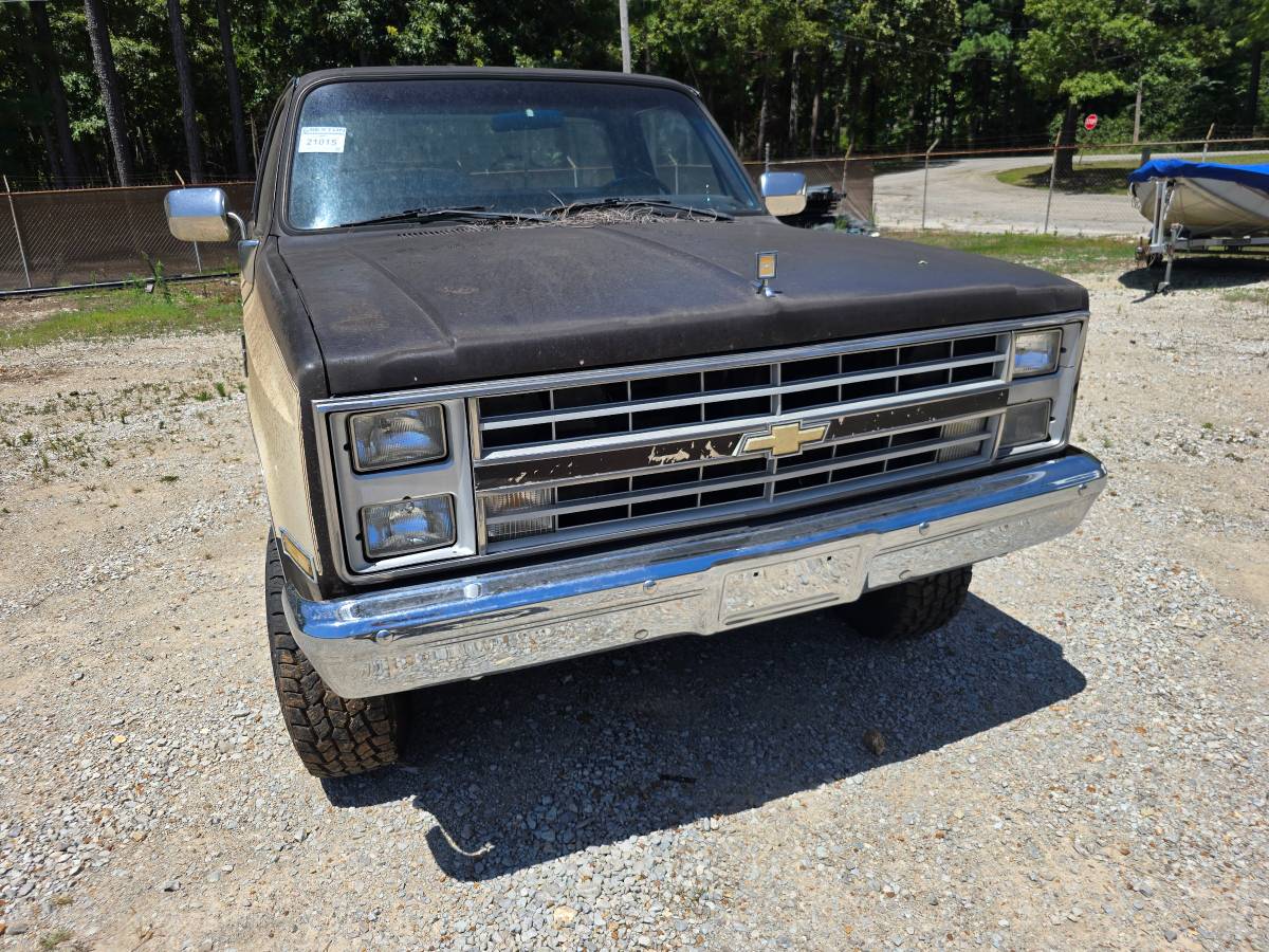 Chevrolet-v10-1987-8