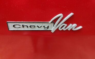 Chevrolet-van-1969-red-7