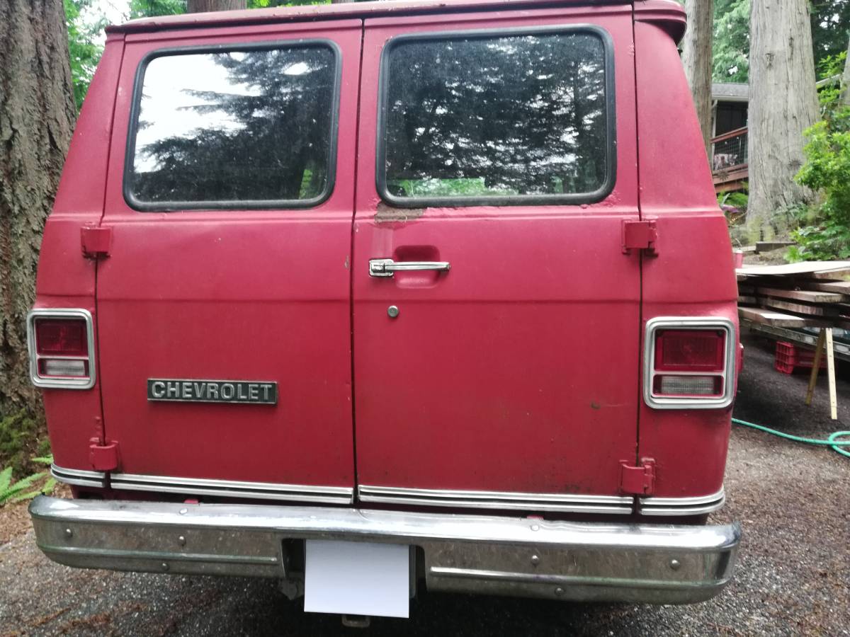 Chevrolet-van-g30-1978-red-14