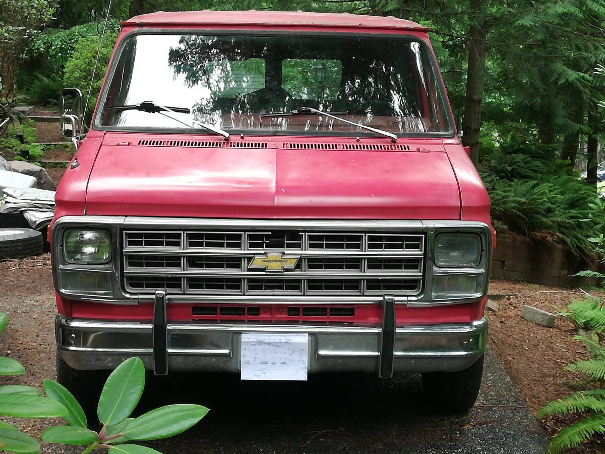 Chevrolet-van-g30-1978-red-2