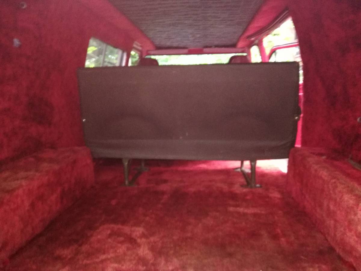 Chevrolet-van-g30-1978-red-8