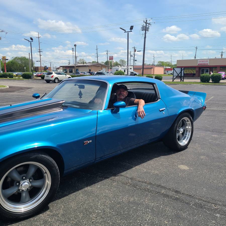 Chevrolet-z28-1973-blue-4
