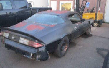 Chevrolet-z28-camaro-1978-black-2