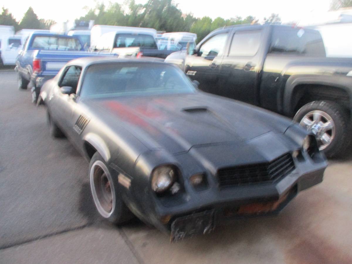 Chevrolet-z28-camaro-1978-black-3