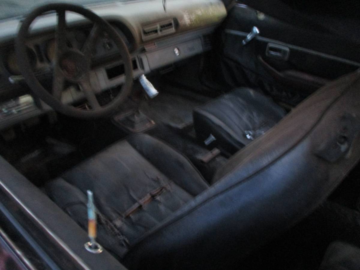 Chevrolet-z28-camaro-1978-black-6