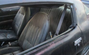 Chevrolet-z28-camaro-1978-black-7