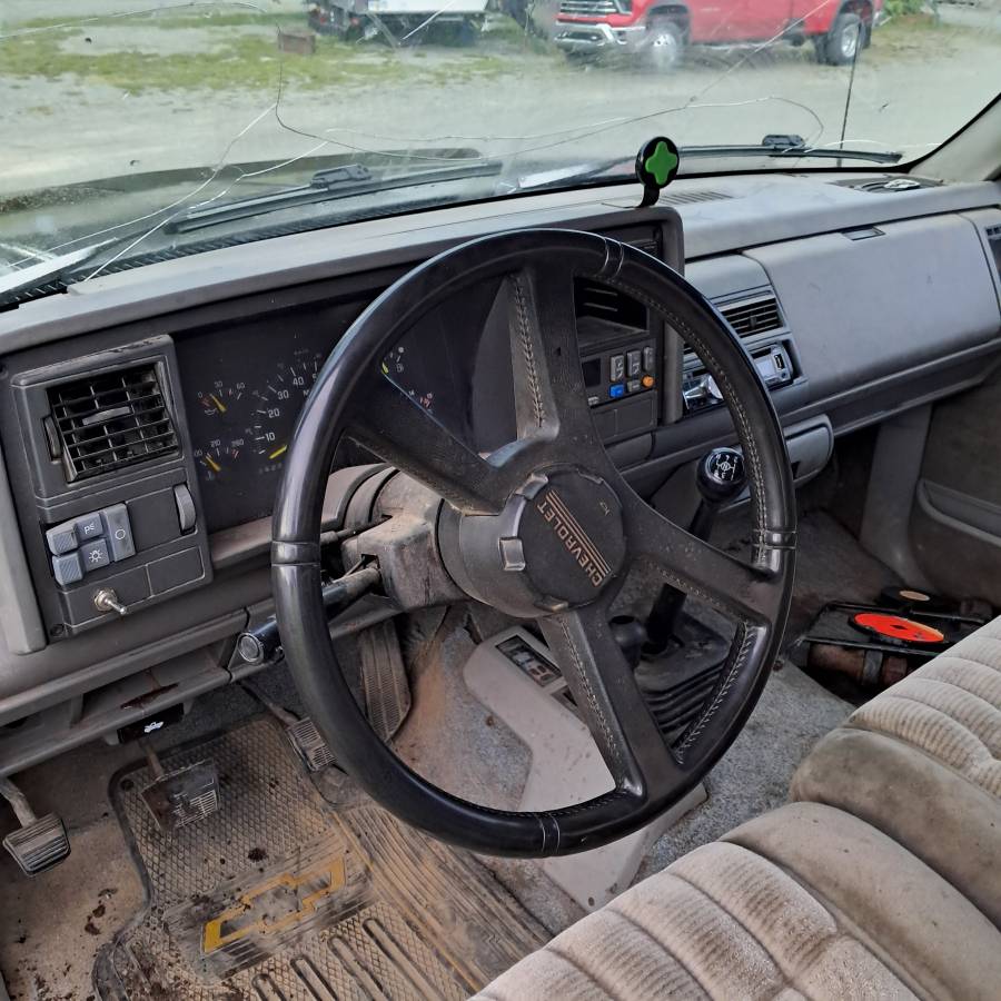 Chevy-1500-1992-custom-4