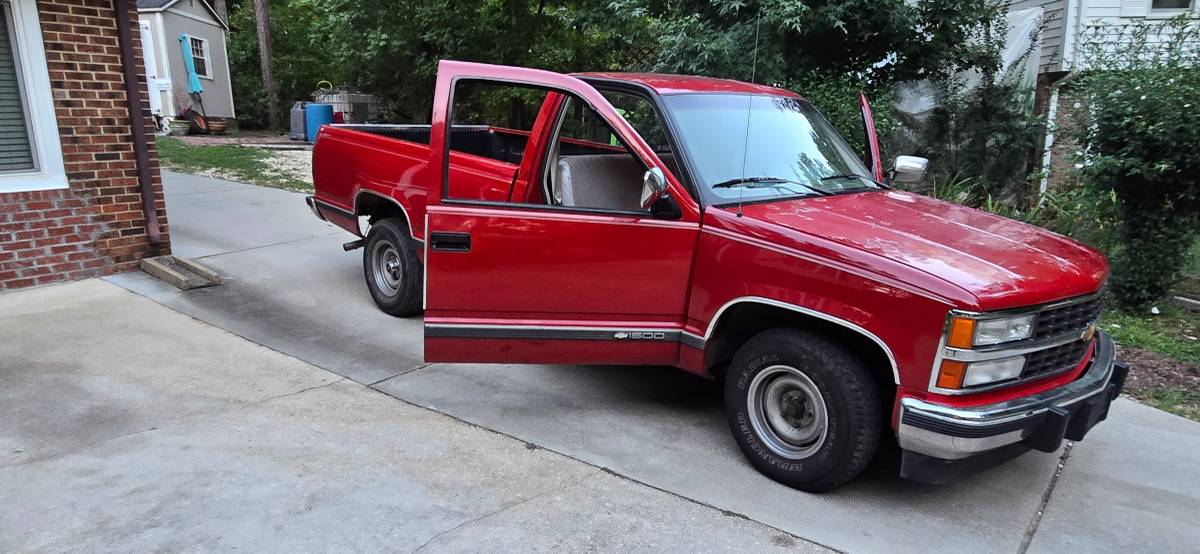 Chevy-1500-2-wd-1991-red-1