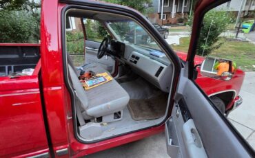 Chevy-1500-2-wd-1991-red-4
