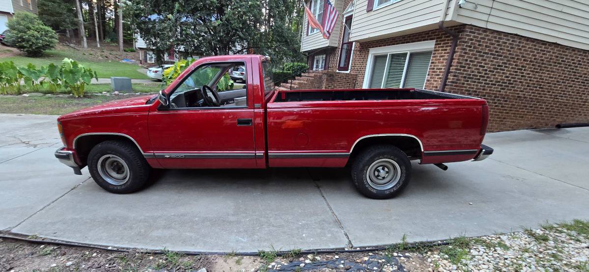 Chevy-1500-2-wd-1991-red-6