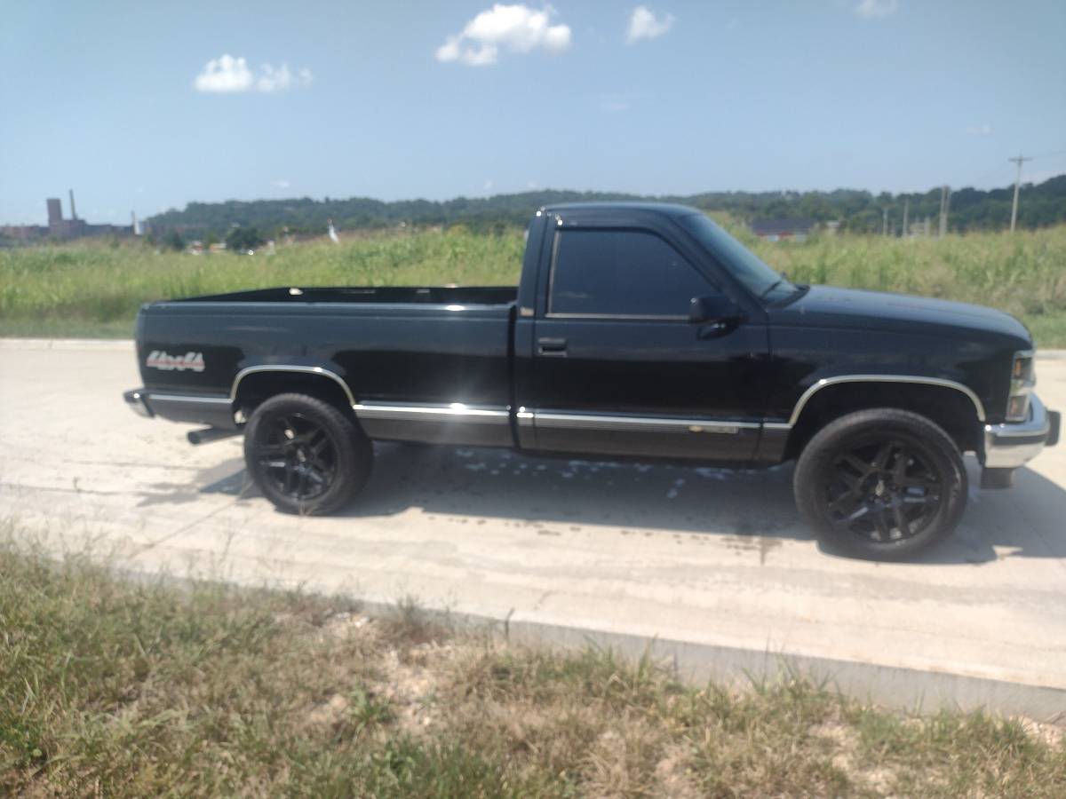 Chevy-1500-diesel-1995-black-7