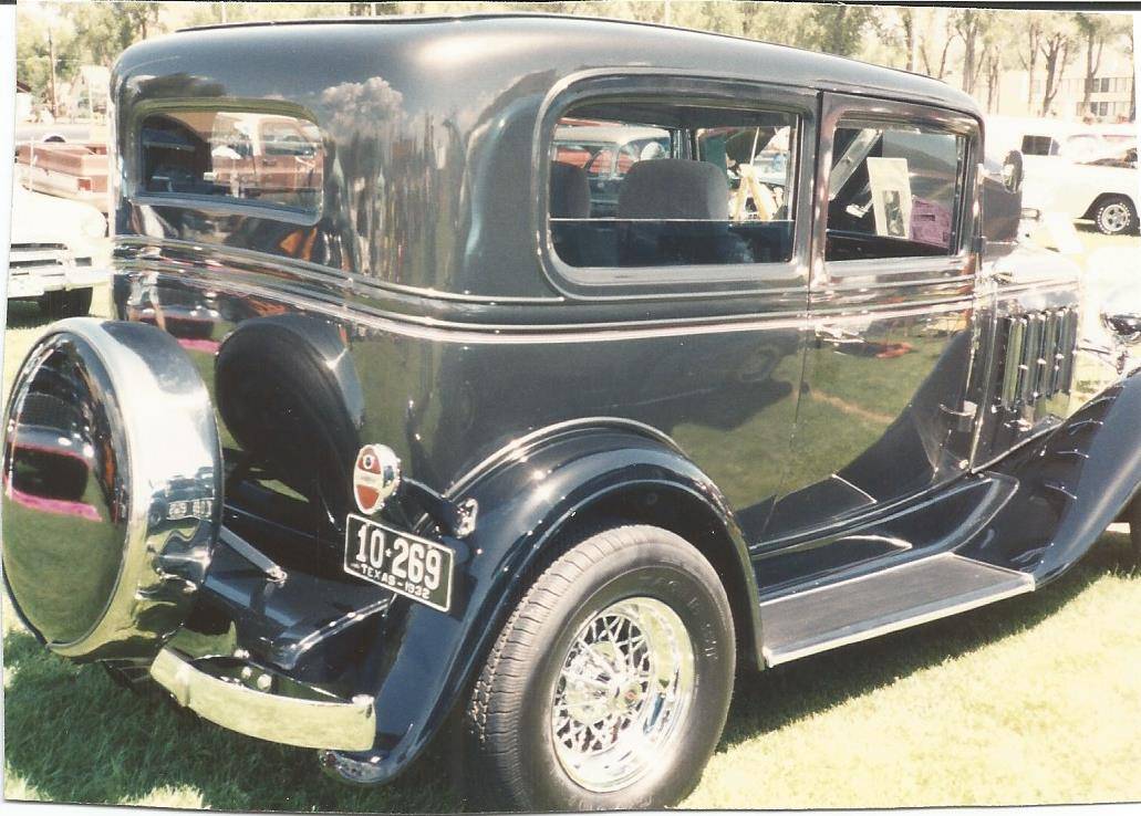 Chevy-1932-grey-9
