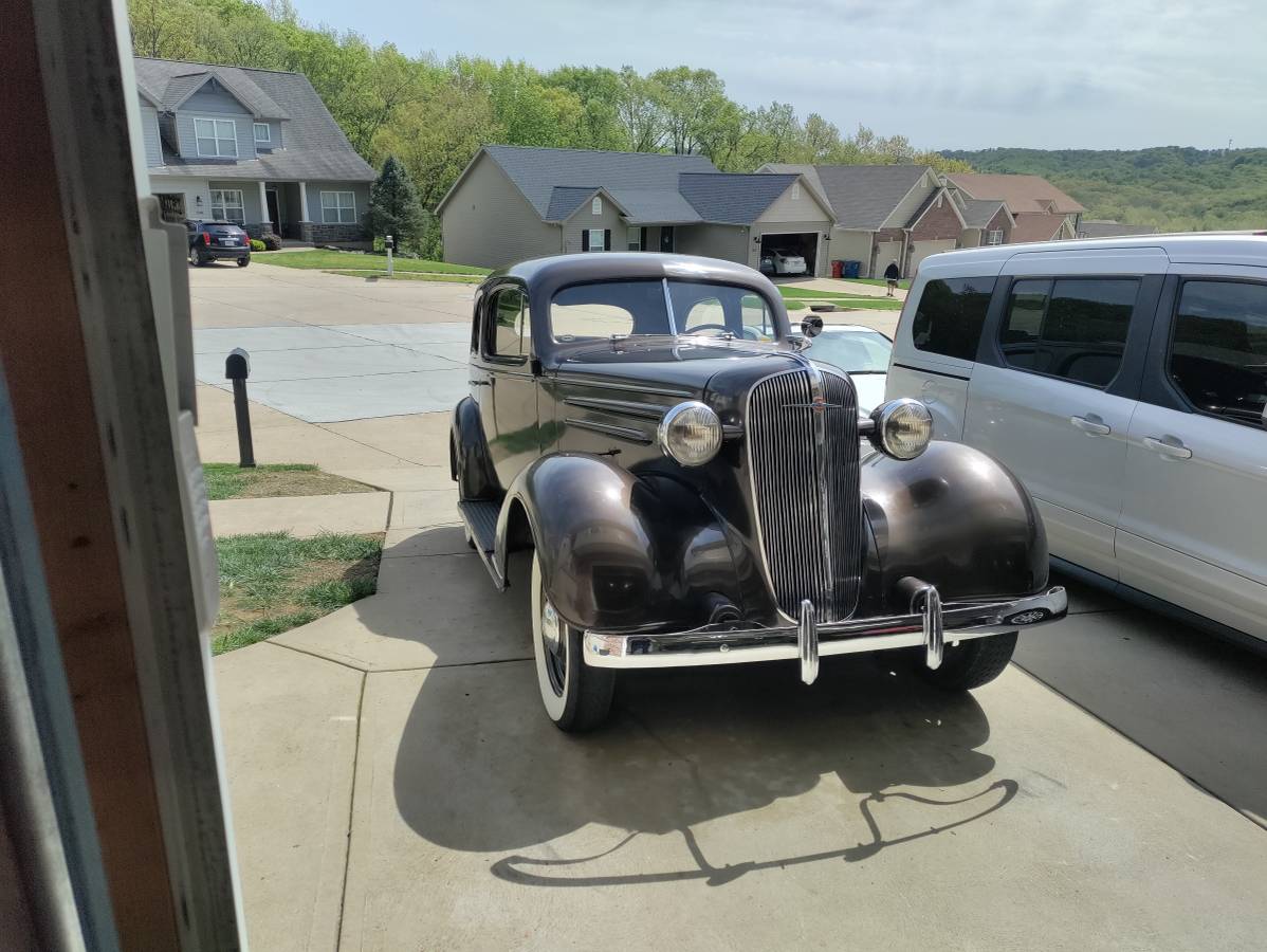 Chevy-1936-brown-1