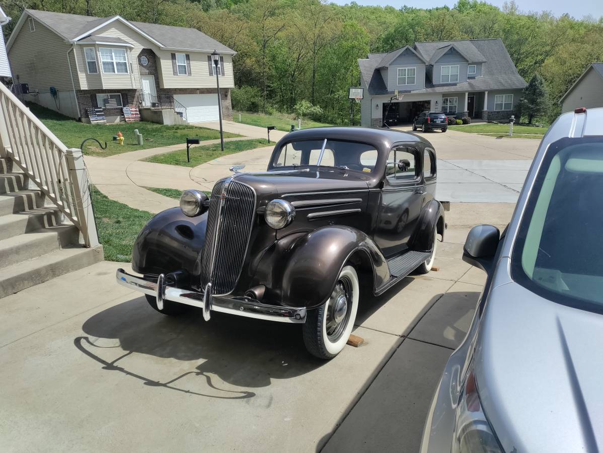 Chevy-1936-brown