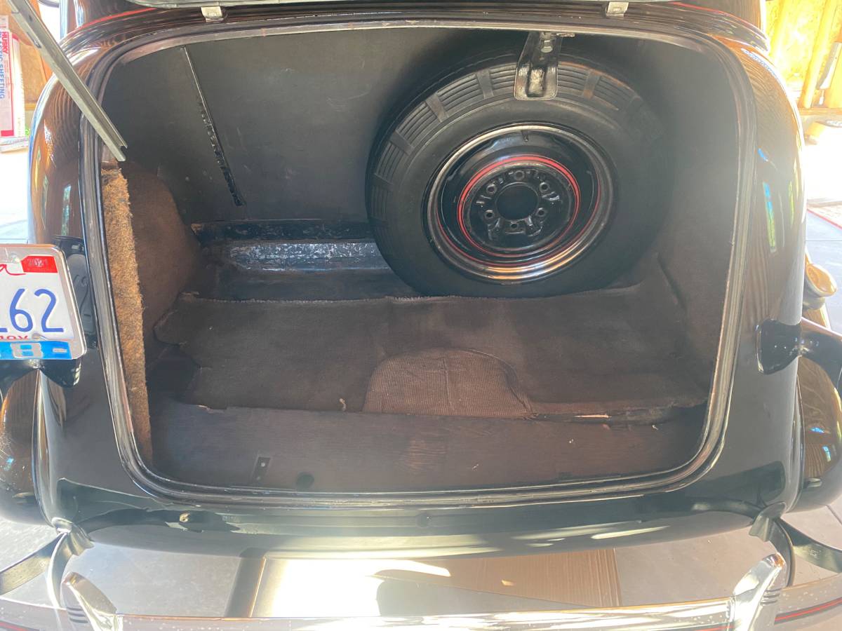 Chevy-1938-black-11