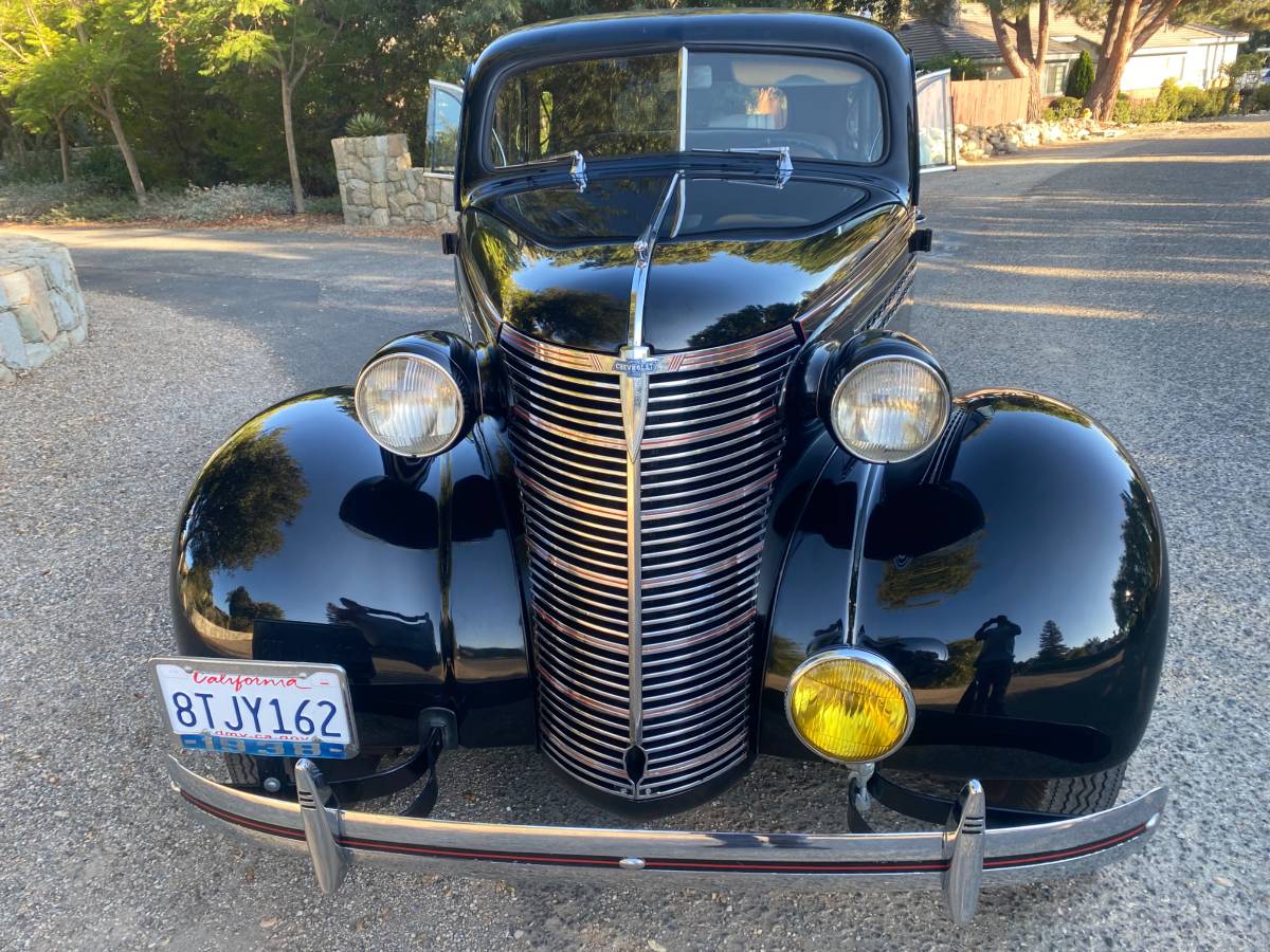 Chevy-1938-black-2