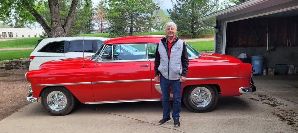 Chevy-1953-red-7