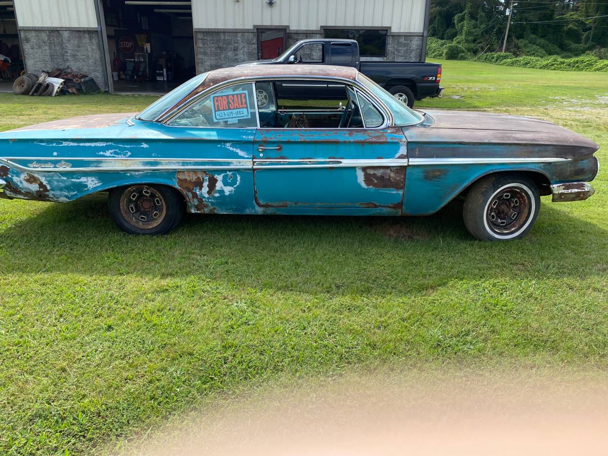 Chevy-1961-blue-1