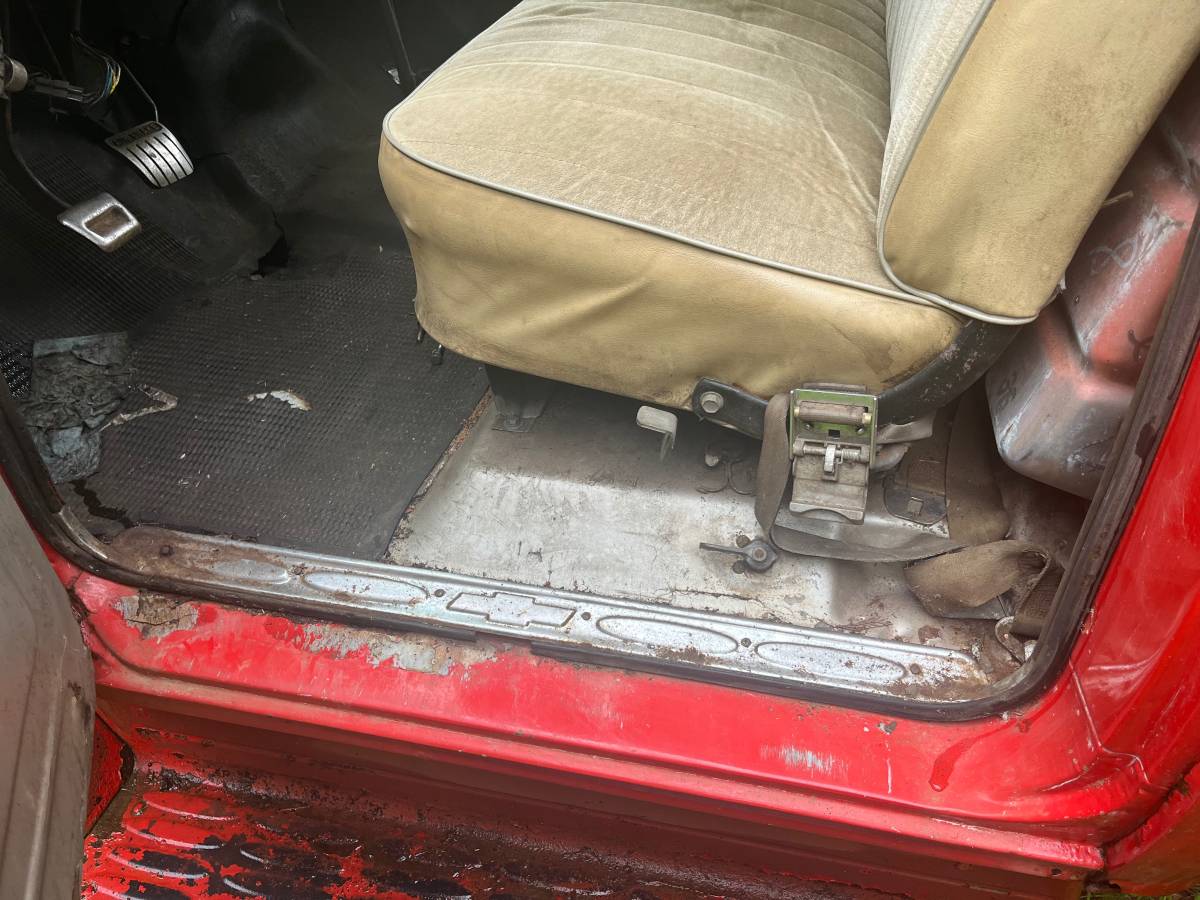 Chevy-1966-red-21