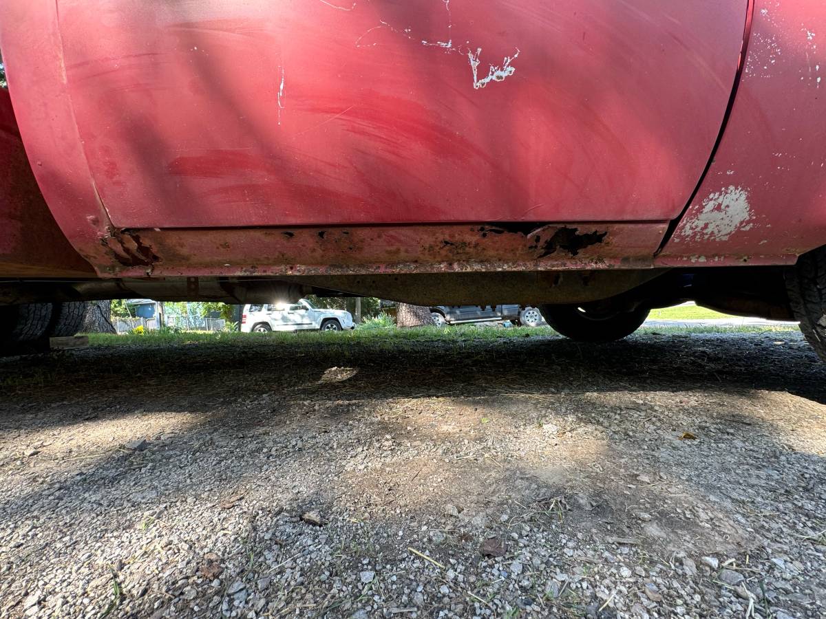 Chevy-1979-red-7