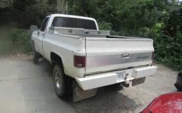 Chevy-1979-white-2