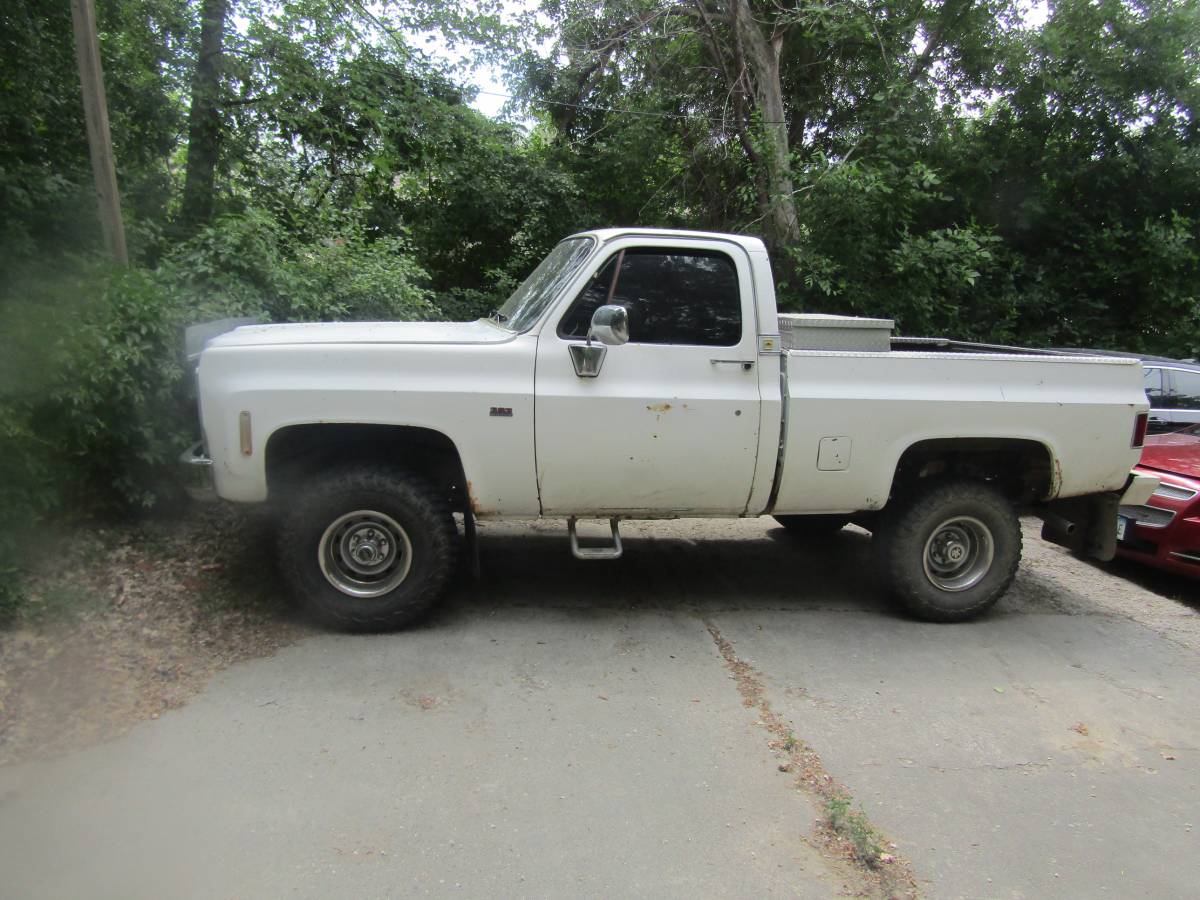 Chevy-1979-white