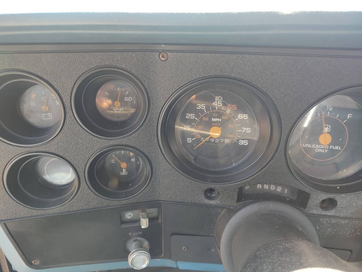 Chevy-1981-blue-14