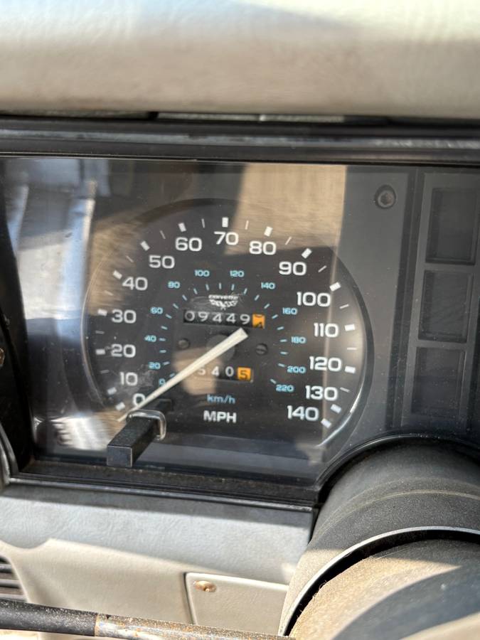 Chevy-1981-grey-11