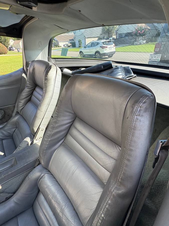 Chevy-1981-grey-16