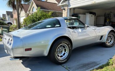 Chevy-1981-grey-17