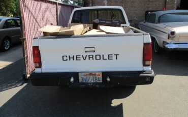 Chevy-1984-white-2
