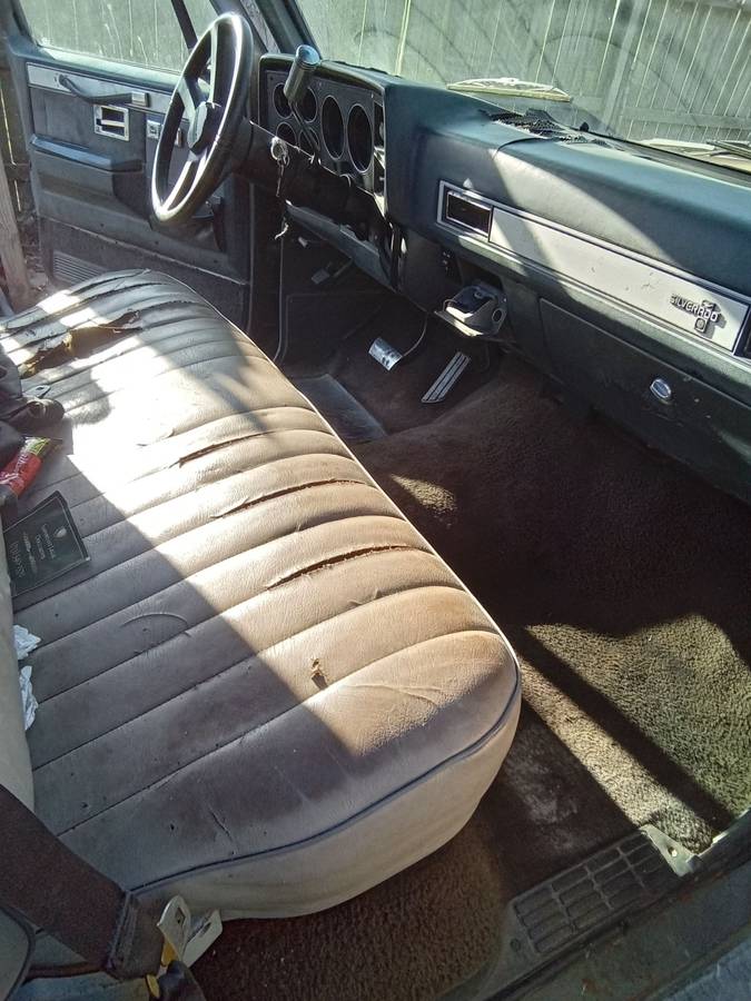 Chevy-1987-grey-3
