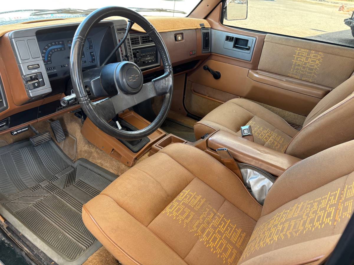 Chevy-1988-green-4