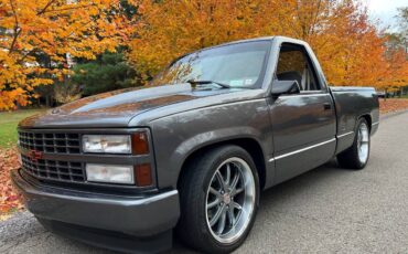 Chevy-1990-silver