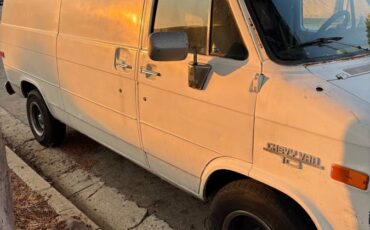 Chevy-1990-white-6