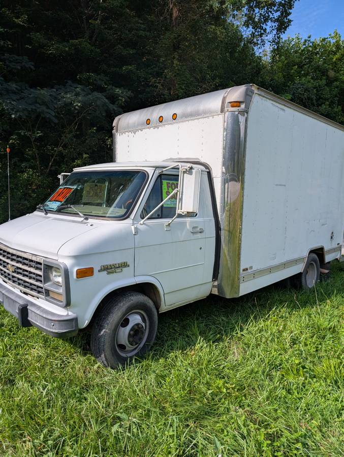 Chevy-1993-white-7