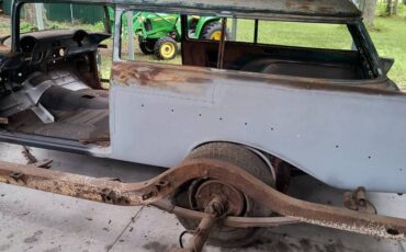 Chevy-2-dr-wagon-1956-custom