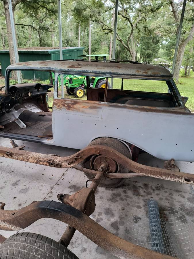 Chevy-2-dr-wagon-1956-custom