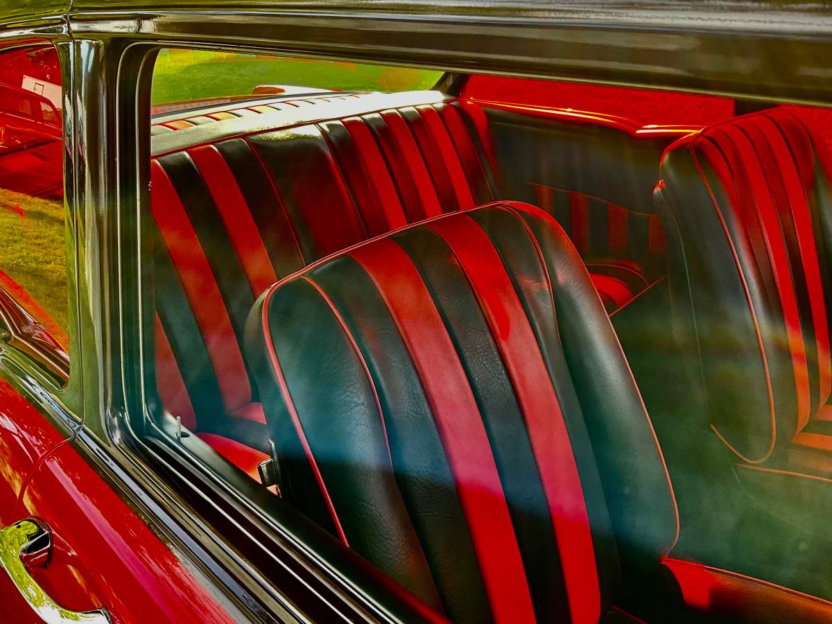 Chevy-210-1956-red-3
