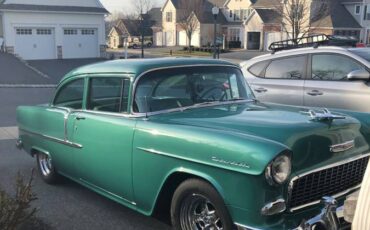 Chevy-210-sedan-1955-green-5