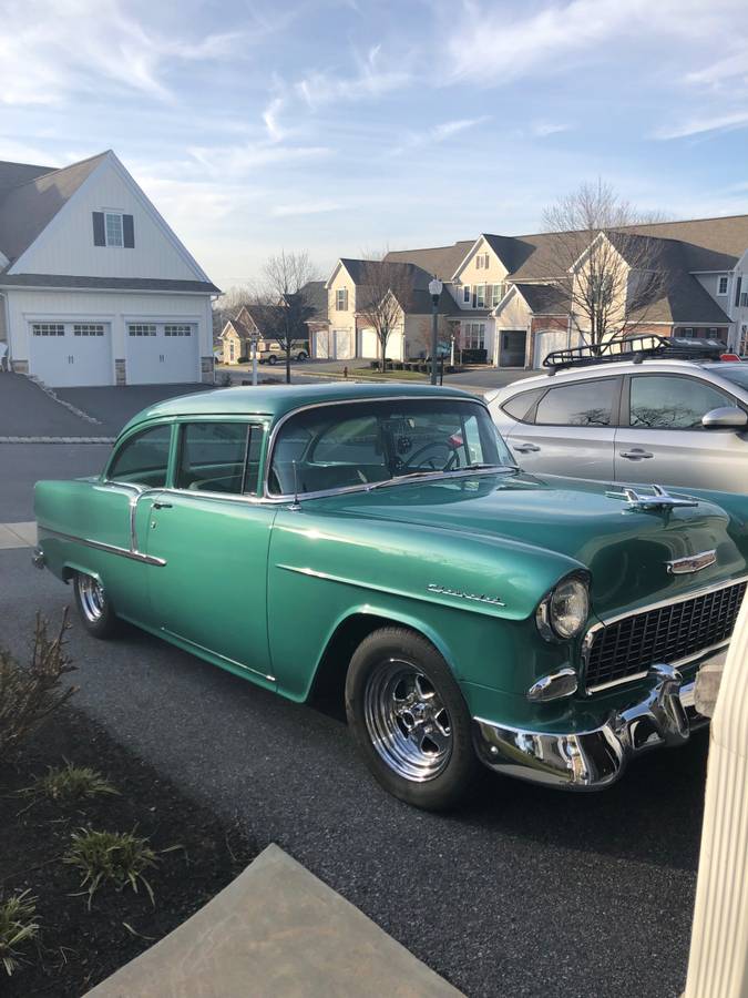 Chevy-210-sedan-1955-green-5