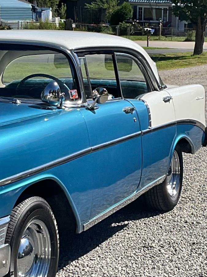 Chevy-210-sedan-1956-blue-1