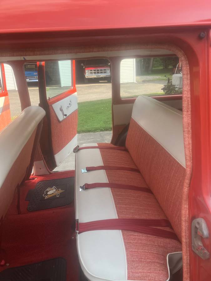 Chevy-210-station-wagon-1956-red-12