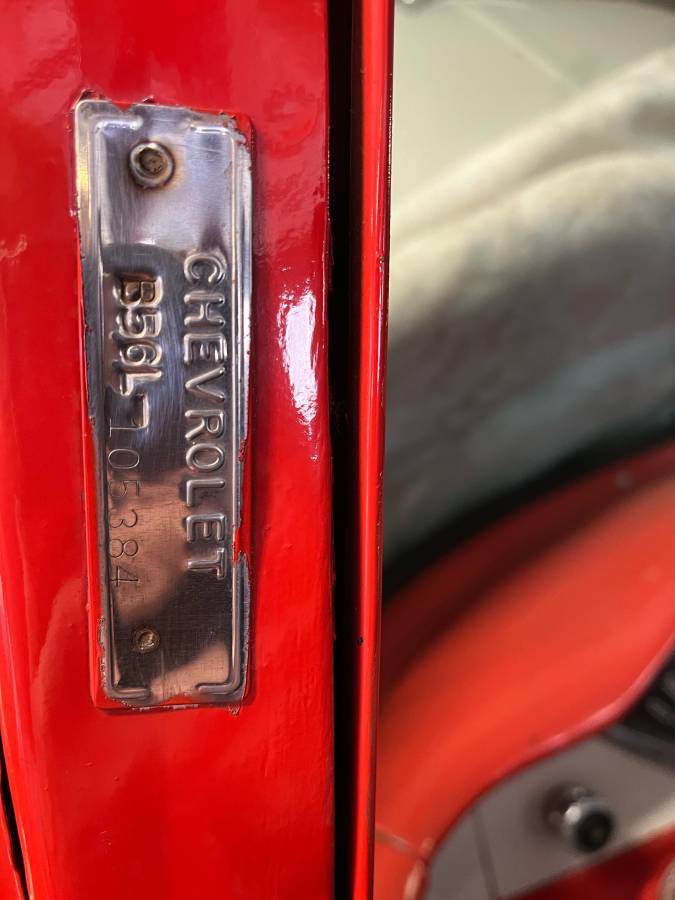 Chevy-210-station-wagon-1956-red-15