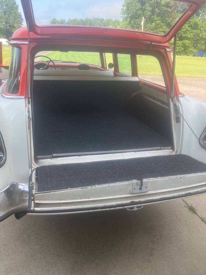 Chevy-210-station-wagon-1956-red-16