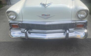 Chevy-210-station-wagon-1956-red-2