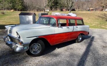 Chevy-210-station-wagon-1956-red