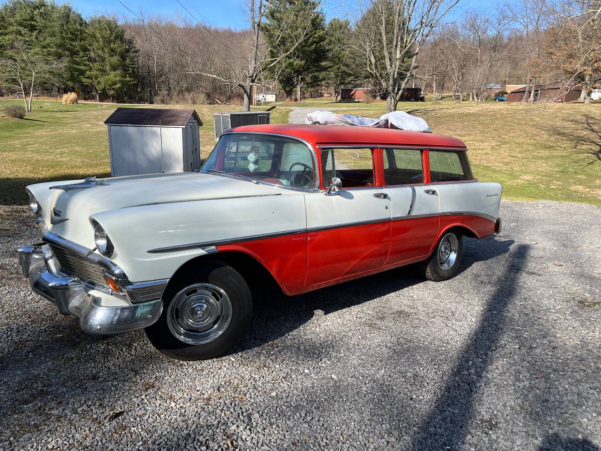 Chevy-210-station-wagon-1956-red