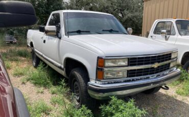 Chevy-2500-1993-white-2
